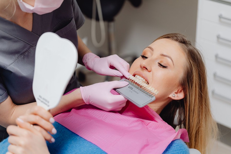 Clareamento Dental: Guia Completo para Sorriso Branco